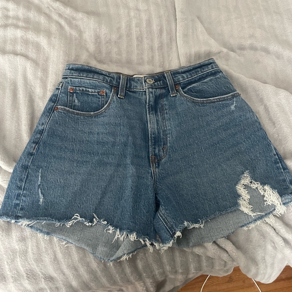 Abercrombie The 4” Mom Shorts High Rise